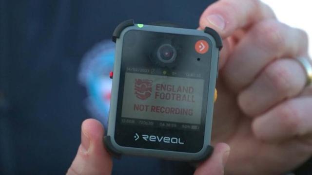 竞技宝热门联赛-保护黑衣法官，英国裁判将配备“执法记录仪”