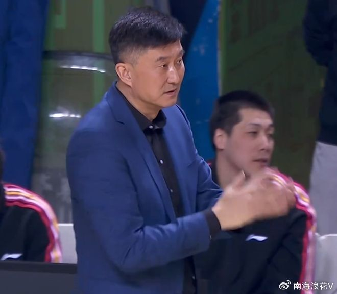 竞技宝官网平台-宏远速递！杨毅曝杜锋提前续约，徐昕迎国家队首秀，王少杰或留队|朱芳雨|北京|北控|男篮|广东宏远_新浪新闻